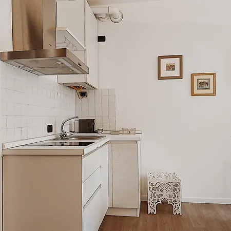 Lo Scalino Apartman Verona