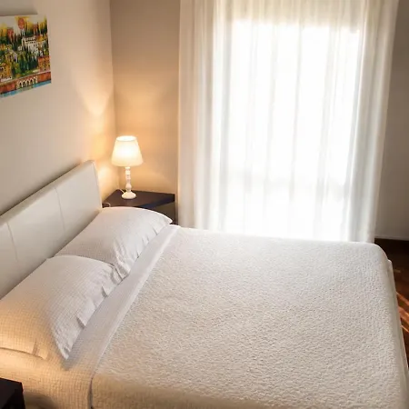Lo Scalino Apartament *