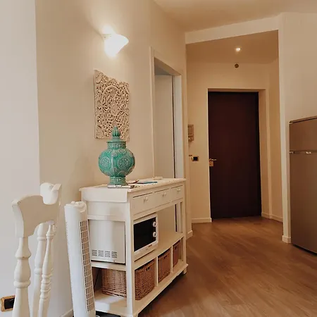 Lo Scalino Apartment *
